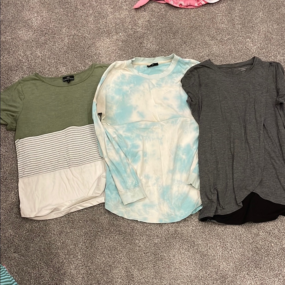 Nursing Queen tops